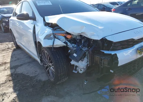 2023 Kia Forte Gt-Line z USA, uszkodzony, nr VIN 3KPF54AD2PE516771